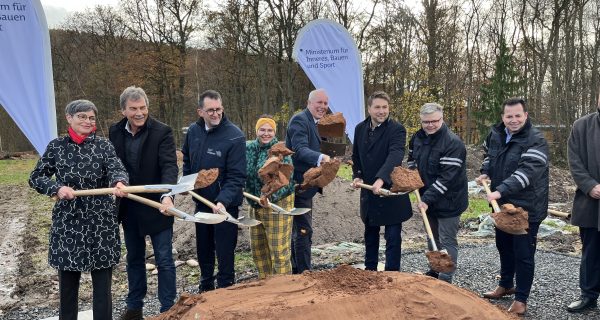 Spatenstich für neue Studentenwohnheime am Saarbrücker Uni-Campus